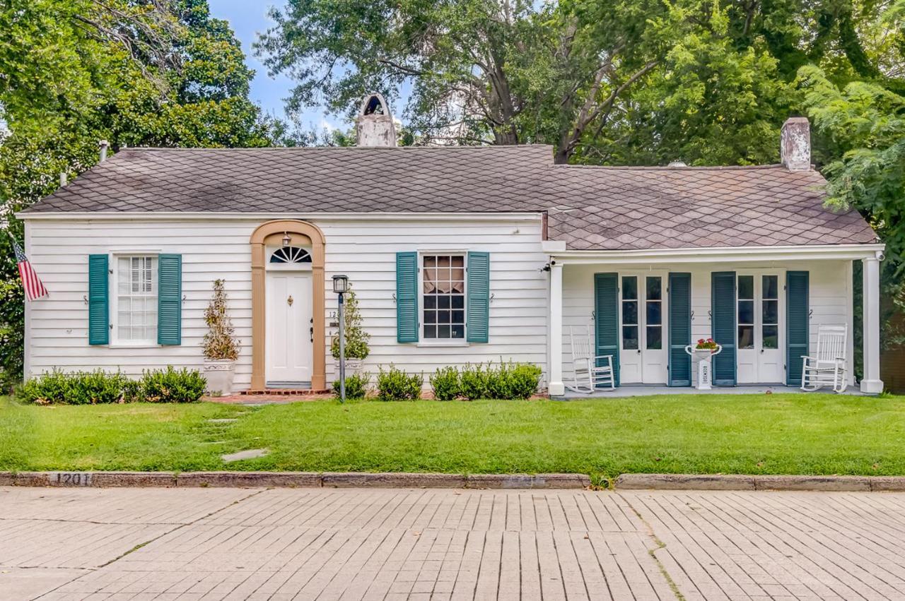 Steele Cottage Виксбърг Екстериор снимка