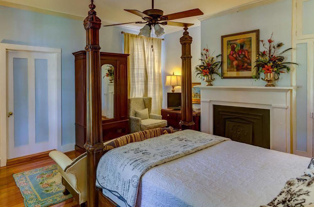 Steele Cottage Виксбърг Екстериор снимка